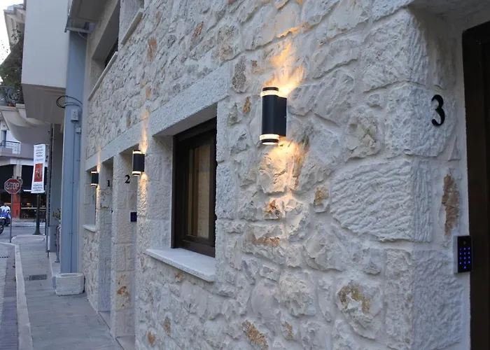 Apollo Luxury Suites